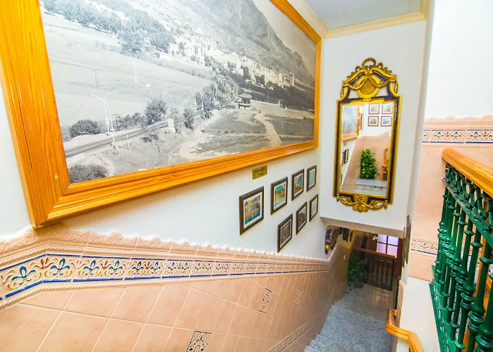 Corchos 2* Фуэнхирола