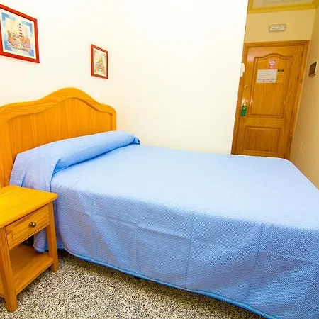 Corchos בית הארחה