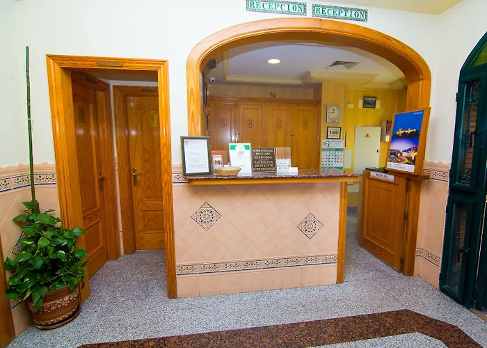 Corchos 2* フエンヒロラ